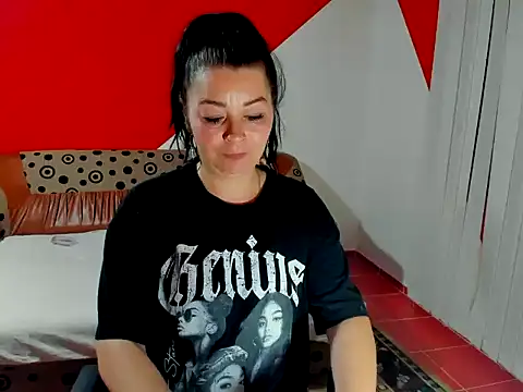 Snapshot of Soffy_Skye chatting on 31, 10, 2025 Soffy Skye online show from 31, 10, 2025