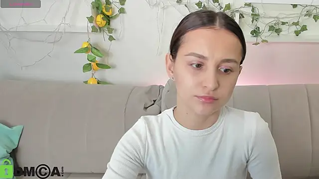Mary 0Smith online show from 23, 10, 2025