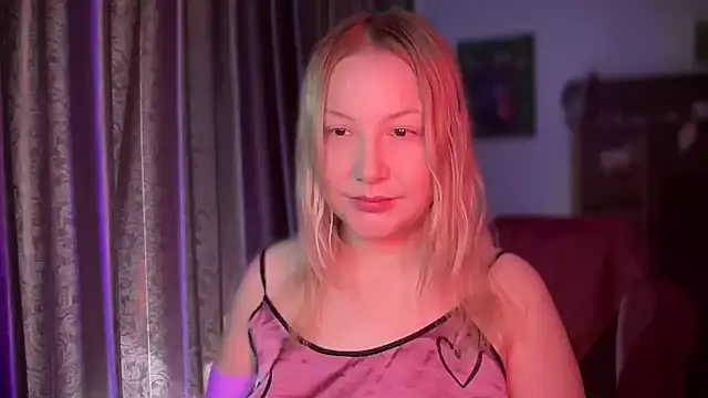 BikiHellena online show from 3, 4, 2026