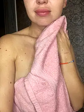 MartaLuna  online show from 7, 10, 2025