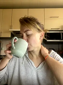 MartaLuna  online show from 22, 11, 2025