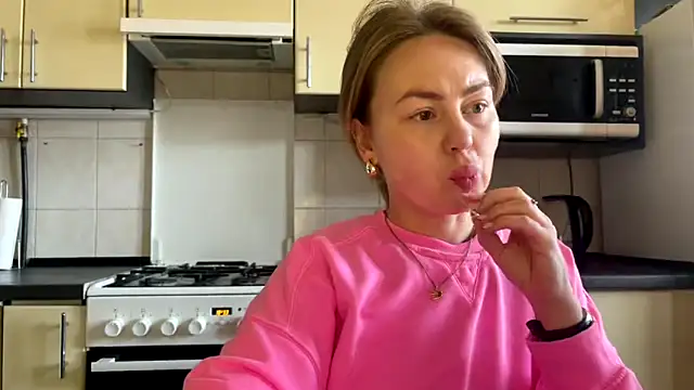 MartaLuna  online show from 16, 3, 2026