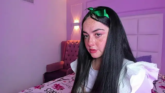 Ashleypetit online show from 26, 6, 2026