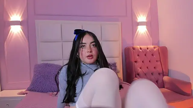 Ashleypetit online show from 23, 7, 2026
