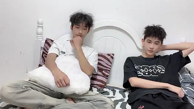 yangyang-2563 online show from 11, 10, 2025