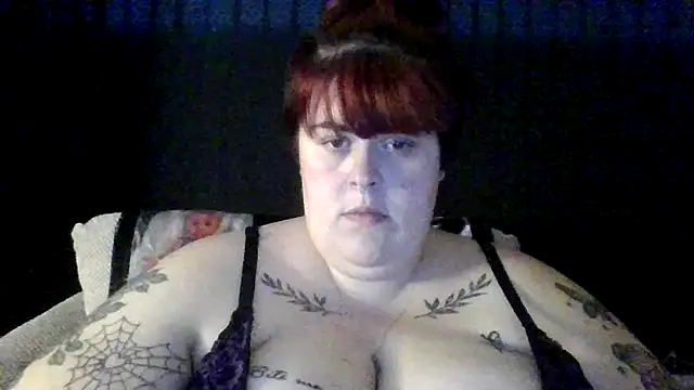 BBWBlossom69x online show from 21, 10, 2025