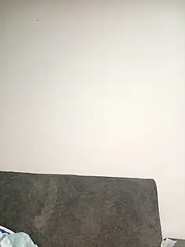 April Becker online show from 25, 11, 2025