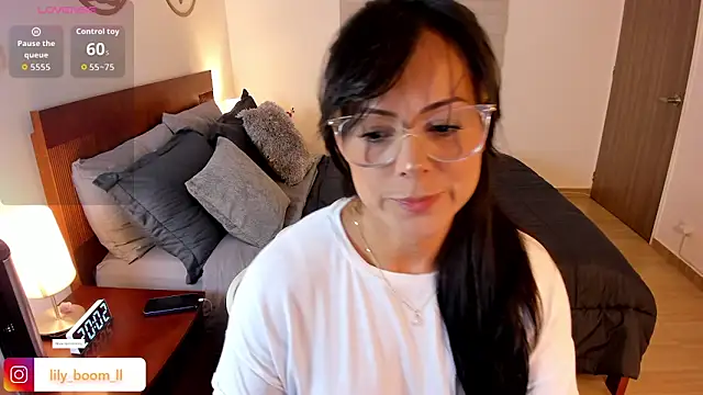 Lyliboomm online show from 22, 11, 2025