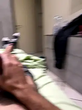 Snapshot of alexbergo87 chatting on 22, 9, 2025 alexbergo87 online show from 22, 9, 2025