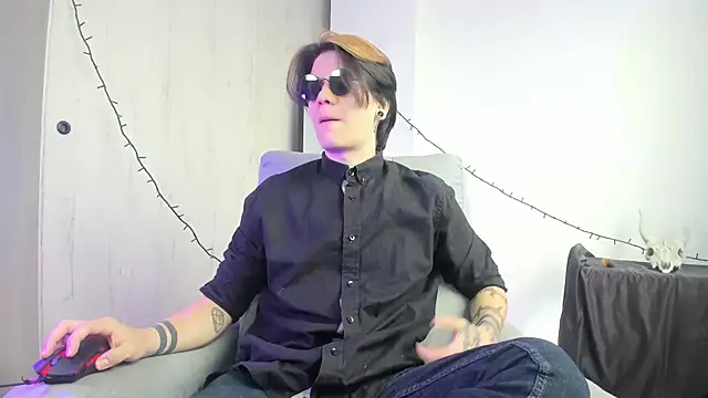 Jerry Cole online show from 17, 12, 2025