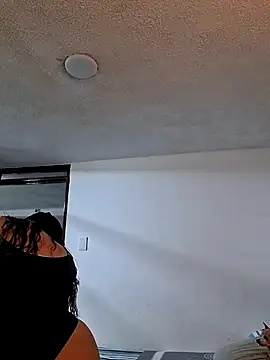 Aliciabloom online show from 12, 10, 2025