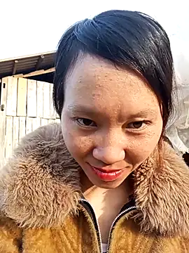 bonnie-00 online show from 17, 12, 2025