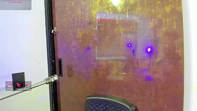 Snapshot of cherry_skinny_ chatting on 6, 4, 2026 cherry skinny online show from 6, 4, 2026