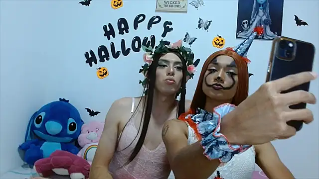 Snapshot of PinkLuna_LolaBloom chatting on 30, 10, 2025 PinkLuna LolaBloom online show from 30, 10, 2025