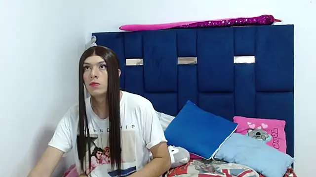 Snapshot of PinkLuna_LolaBloom chatting on 14, 1, 2026 PinkLuna LolaBloom online show from 14, 1, 2026