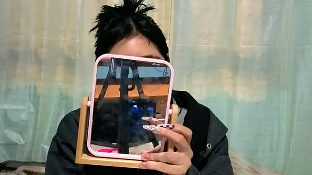 Sullyoonn online show from 29, 10, 2025