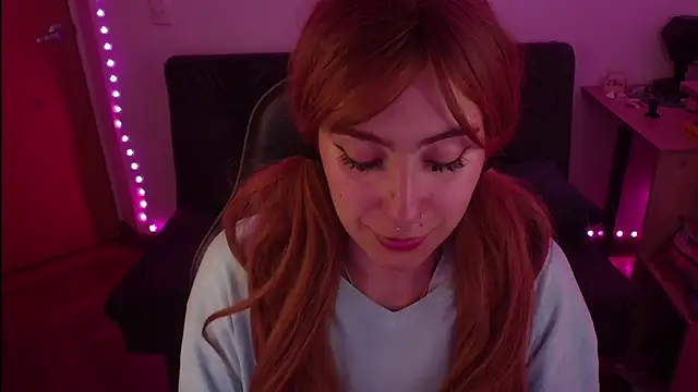 Miacatsito3 online show from 23, 10, 2025