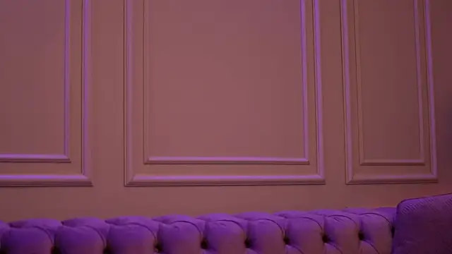 Snapshot of KatieHayes chatting on 11, 10, 2025 KatieHayes online show from 11, 10, 2025