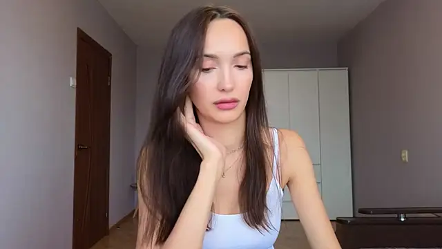 Lillian-Clark online show from 30, 9, 2025