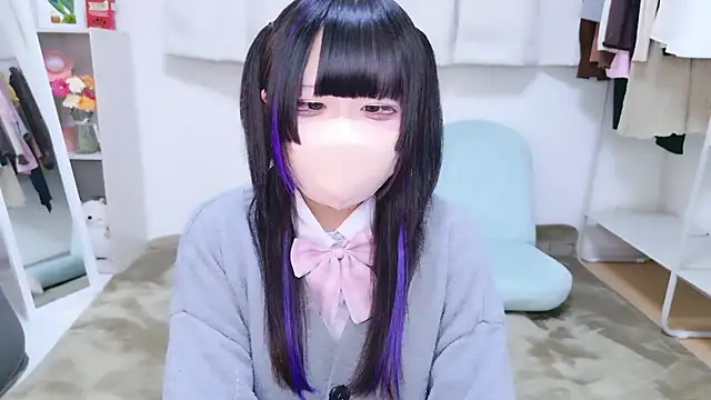 Nano chan  online show from 13, 10, 2025