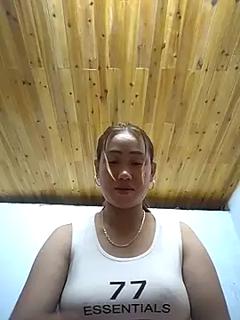 Snapshot of Dung_x chatting on 13, 10, 2025 Dung x online show from 13, 10, 2025