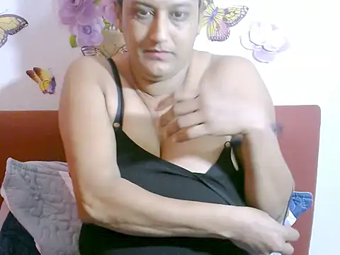 Indiansexyboobs18 online show from 16, 9, 2025