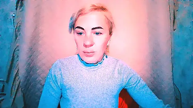 Snapshot of EmmaCat_ chatting on 6, 10, 2025 EmmaCat online show from 6, 10, 2025