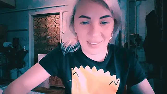 Snapshot of EmmaCat_ chatting on 24, 10, 2025 EmmaCat online show from 24, 10, 2025