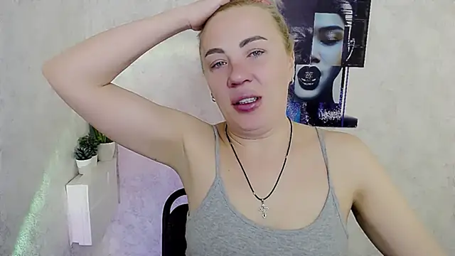 Snapshot of EmmaCat_ chatting on 10, 2, 2026 EmmaCat online show from 10, 2, 2026