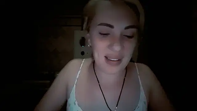 Snapshot of EmmaCat_ chatting on 17, 2, 2026 EmmaCat online show from 17, 2, 2026