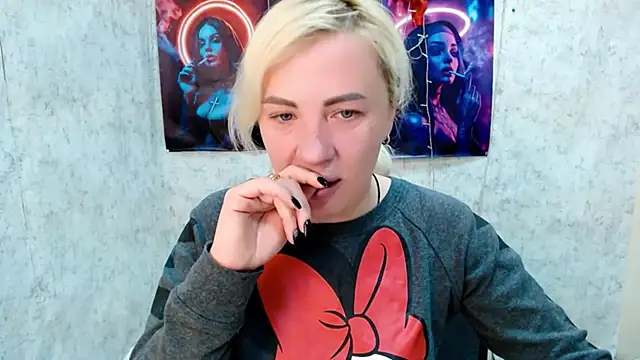 Snapshot of EmmaCat_ chatting on 3, 3, 2026 EmmaCat online show from 3, 3, 2026