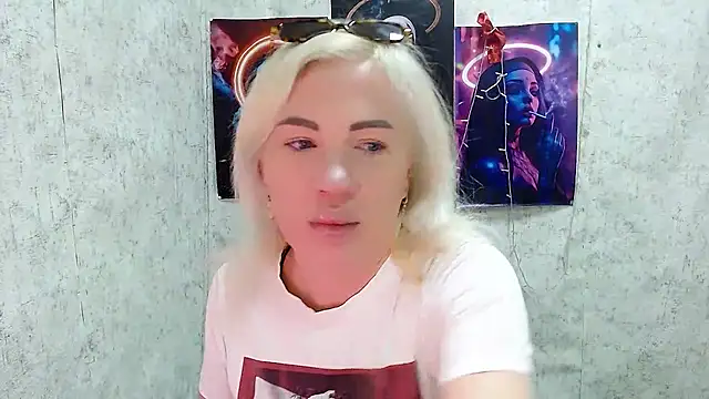 EmmaCat  online show from 14, 3, 2026