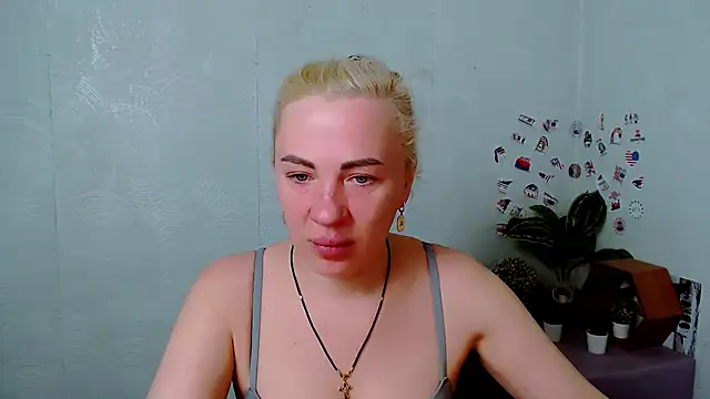 EmmaCat  online show from 18, 3, 2026