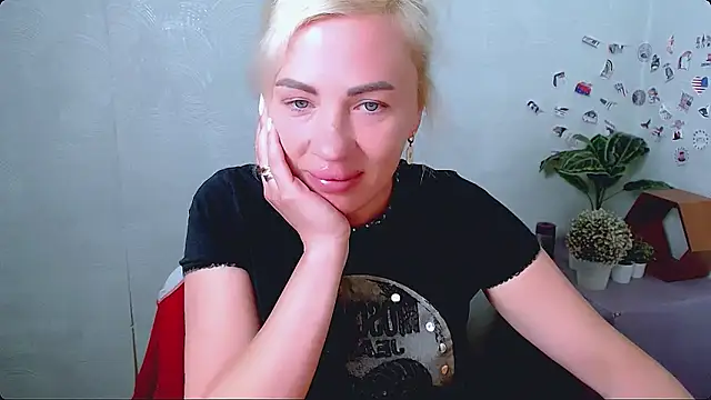 EmmaCat  online show from 28, 5, 2026