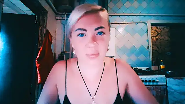 Snapshot of EmmaCat_ chatting on 25, 7, 2026 EmmaCat online show from 25, 7, 2026