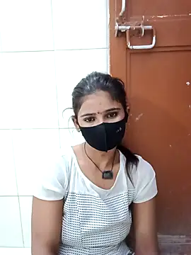 Snapshot of Arti_ chatting on 22, 9, 2025 Arti online show from 22, 9, 2025