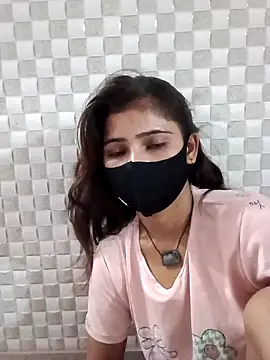Snapshot of Arti_ chatting on 1, 10, 2025 Arti online show from 1, 10, 2025