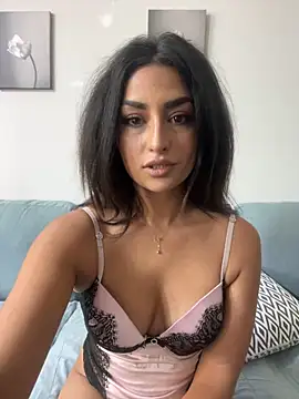 Mia spicyy online show from 12, 10, 2025