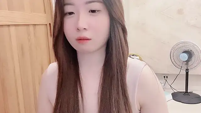 Snapshot of Faye_5757 chatting on 1, 10, 2025 Faye 5757 online show from 1, 10, 2025