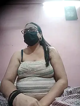 Snapshot of thehotlady chatting on 27, 9, 2025 thehotlady online show from 27, 9, 2025