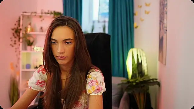 Alexis Love  online show from 8, 10, 2025