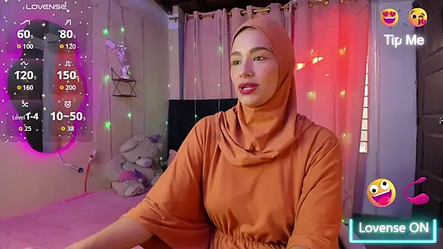 ShanaJamil online show from 22, 12, 2025