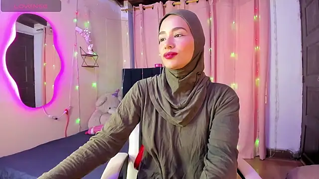 ShanaJamil online show from 7, 2, 2026