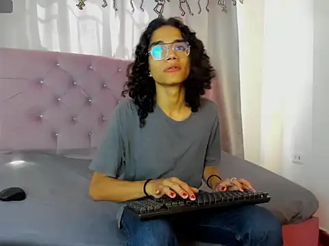 EthanBlackwoodd online show from 11, 11, 2025