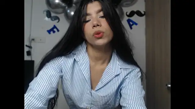 Snapshot of MayaScott11 chatting on 21, 6, 2026 MayaScott11 online show from 21, 6, 2026