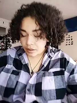 Julie wallace online show from 26, 11, 2025