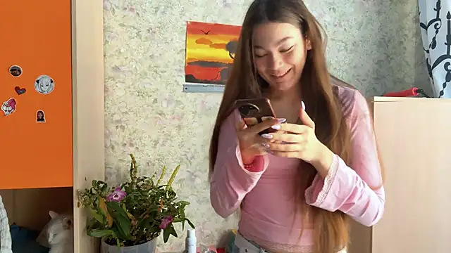 Cuteviola online show from 15, 4, 2026