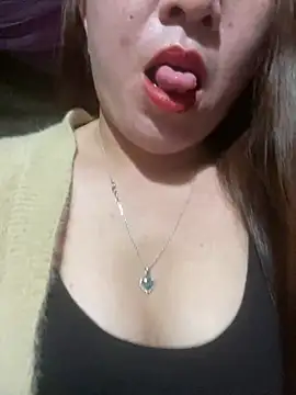 Luna-ass online show from 2, 2, 2026