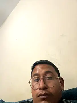 Snapshot of dannybs05 chatting on 13, 10, 2025 dannybs05 online show from 13, 10, 2025