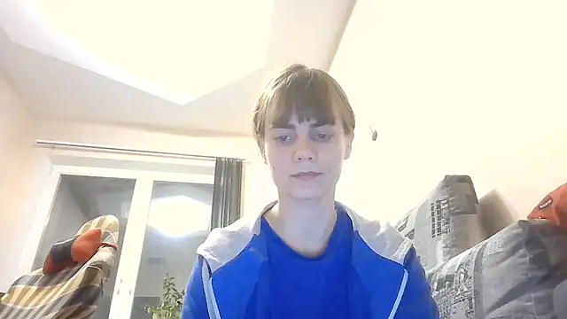 Snapshot of Loriven chatting on 22, 10, 2025 Loriven online show from 22, 10, 2025